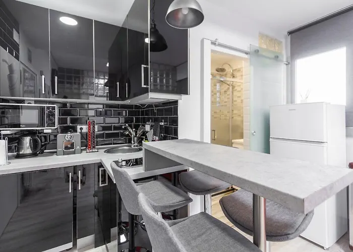 Argueelles Apartment